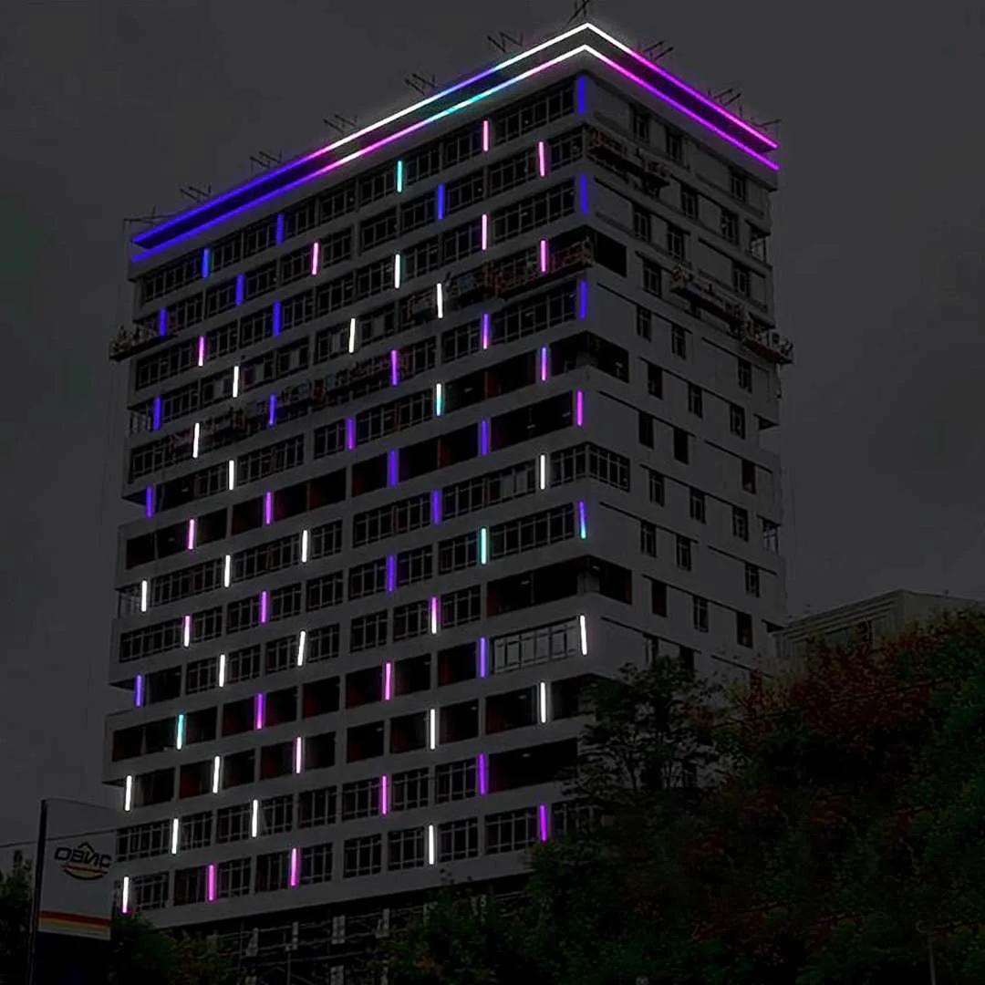 Kulikovsky Residence konut cephesi lineer LED aydınlatma görünümü