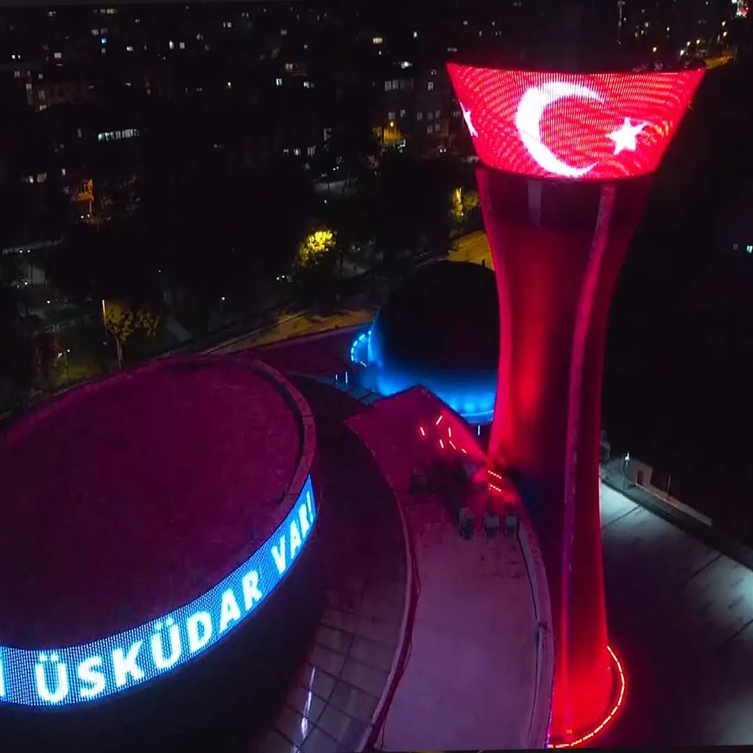 Üsküdar Bilim Merkezi medya cephe ışık yüzeyi